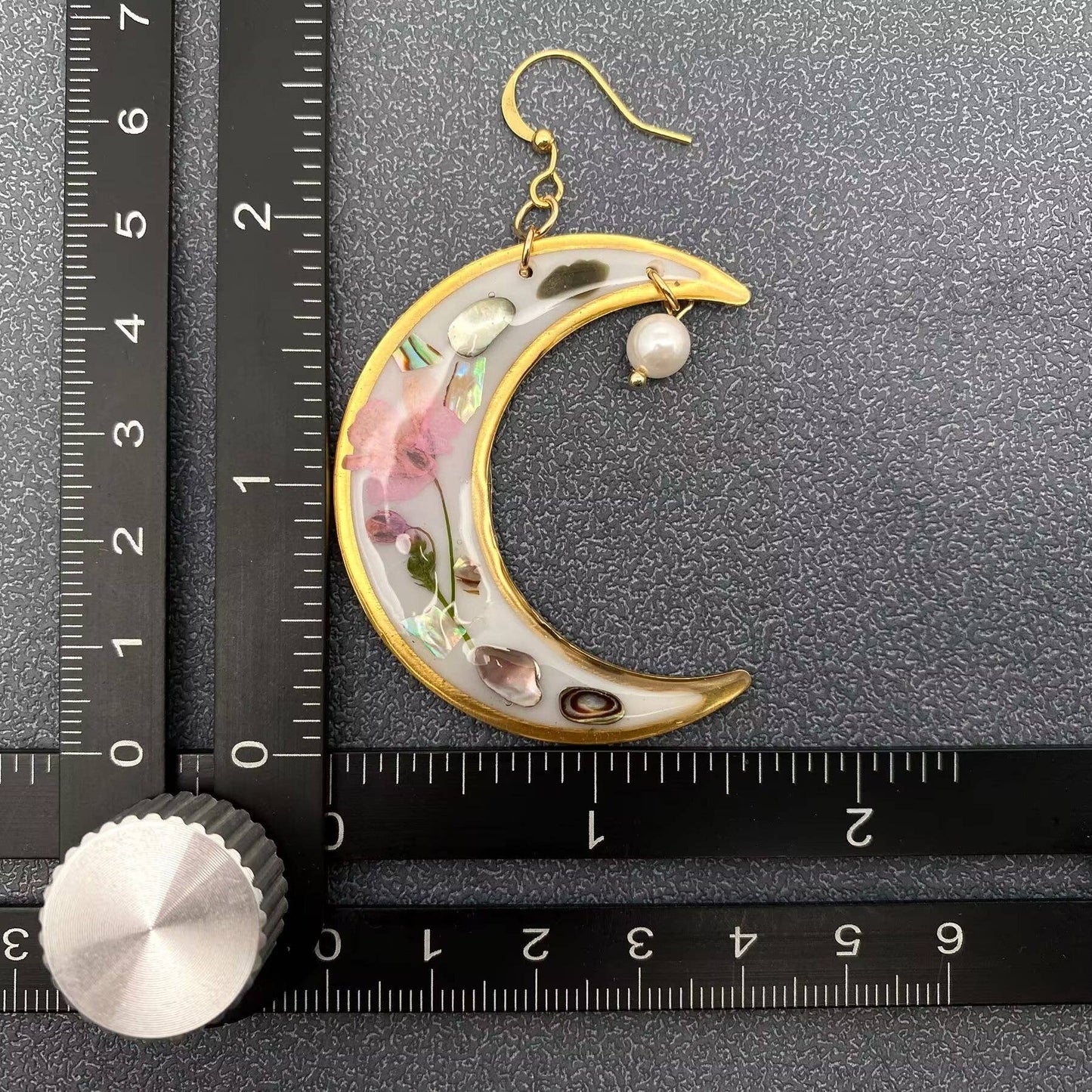 Dried Flower & Shell Moon 18K Gold Plated Earrings