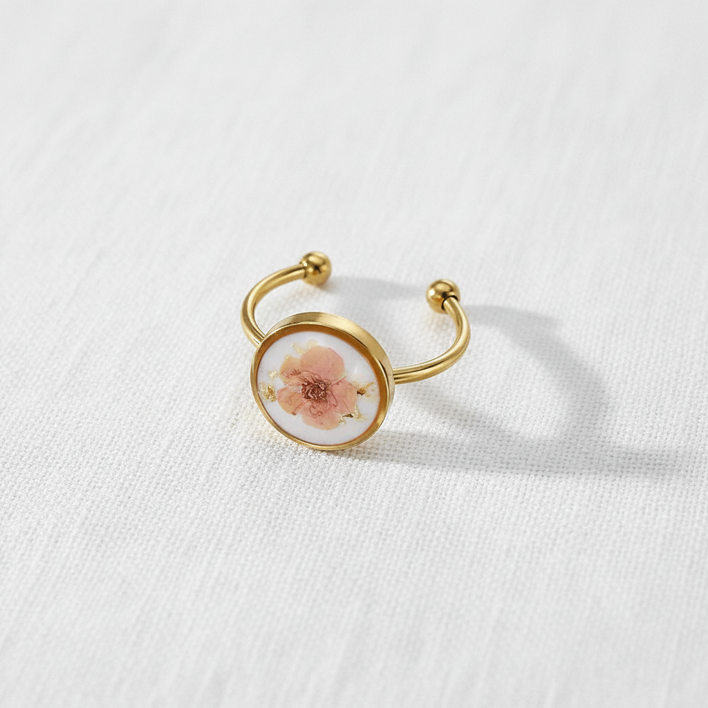 Adjustable Preserved Botanical Ring
