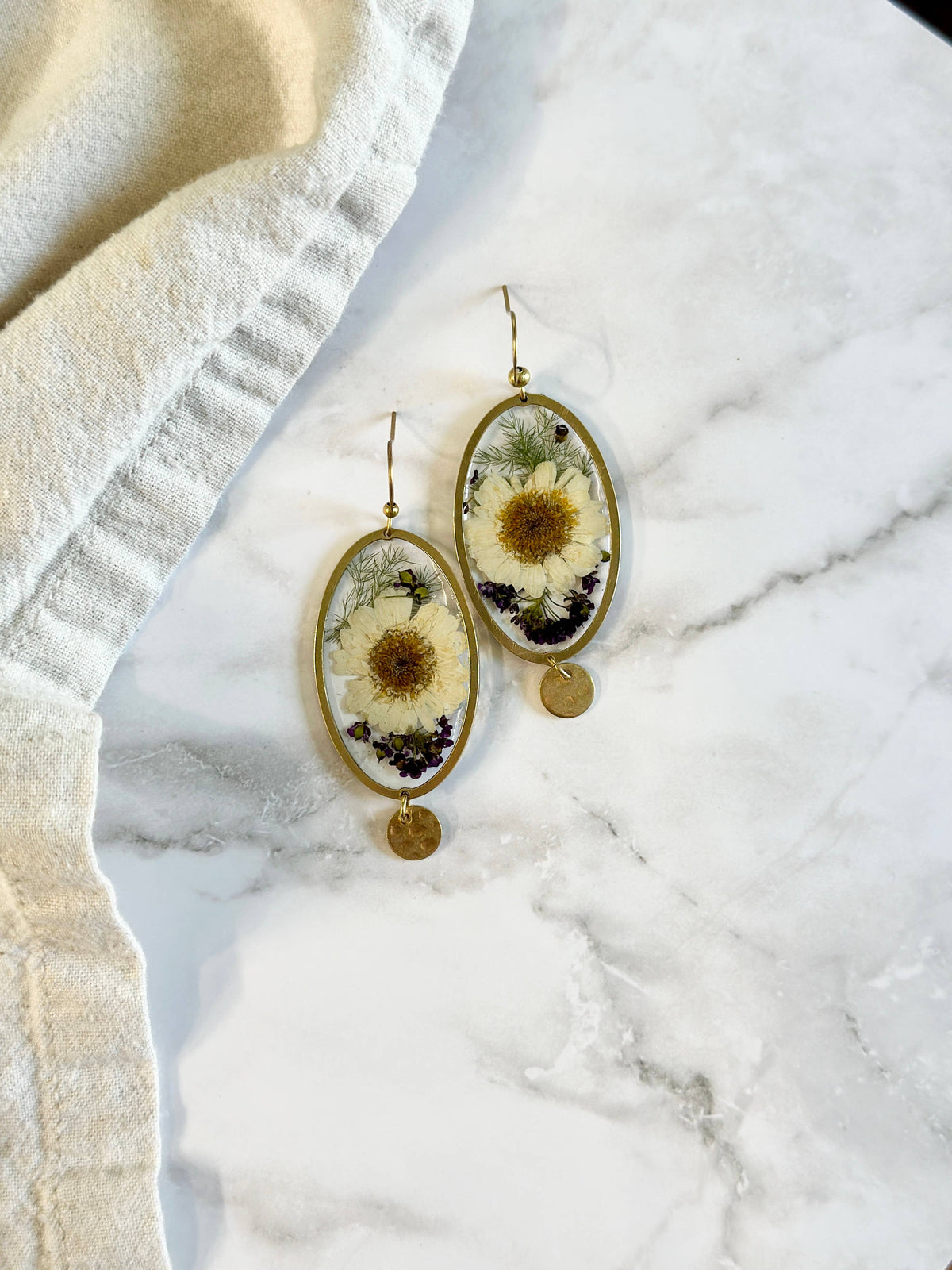 Feverfew, Alyssum, & Asparagus Fern | Brass Jewelry